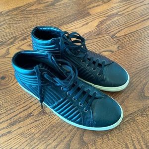 Guc all leather high top ankle sneakers ECCO